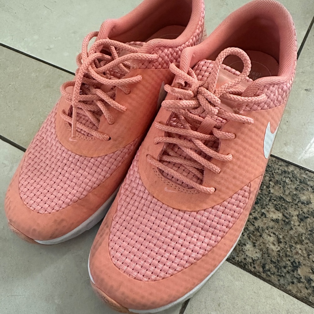 NIKE Air Max Thea Crimson Bliss Blush Pink Coral White 616723-605 Size 6 womens